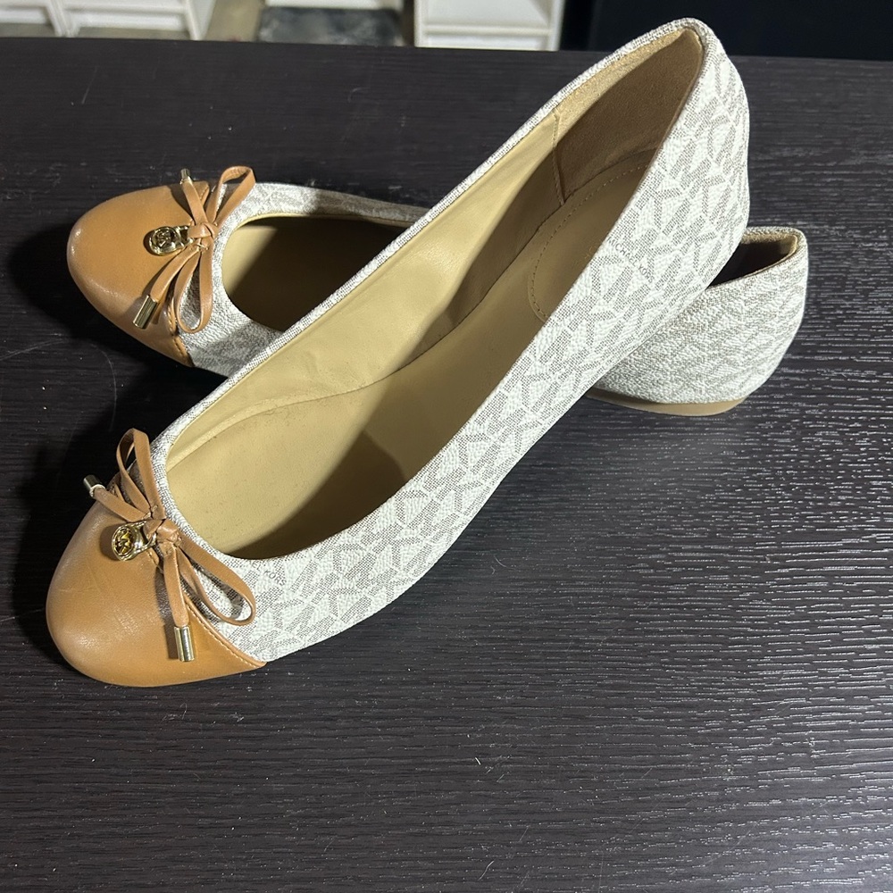 Michael Kors Brown and Cream Loafers with Bow Detail